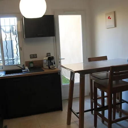 Entier Dans Maison Pour 4 Villeneuve-lès-Avignon