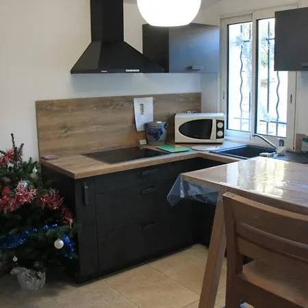 Entier Dans Maison Pour 4