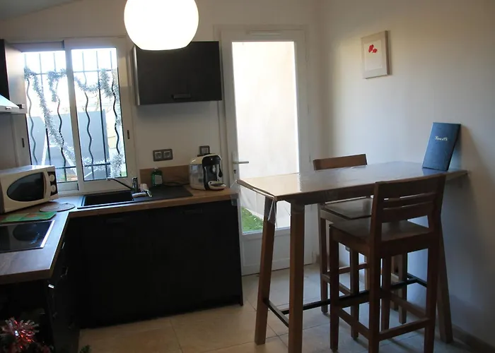 Entier Dans Maison Pour 4 Villeneuve-lès-Avignon