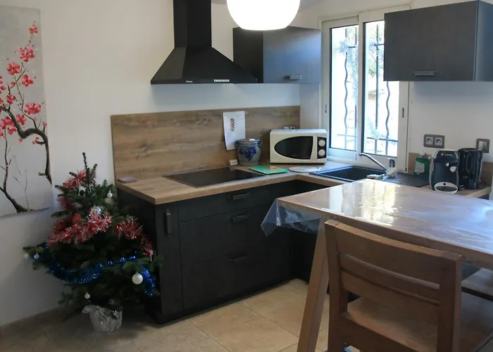 Entier Dans Maison Pour 4
